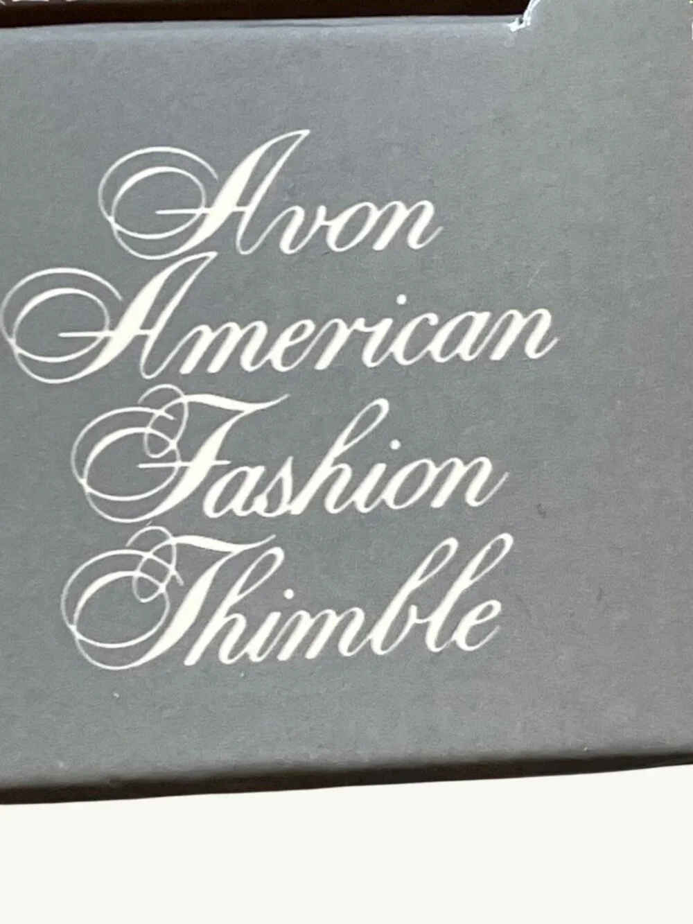 Avon 1942 American Fashion Thimble Handpainted Porcelain Collectible With Box
